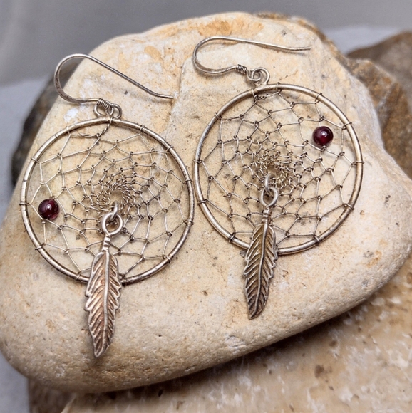 Vintage Native Southwestern Rhodolite Garnet Dreamcatcher Earrings - Picture 1 of 9